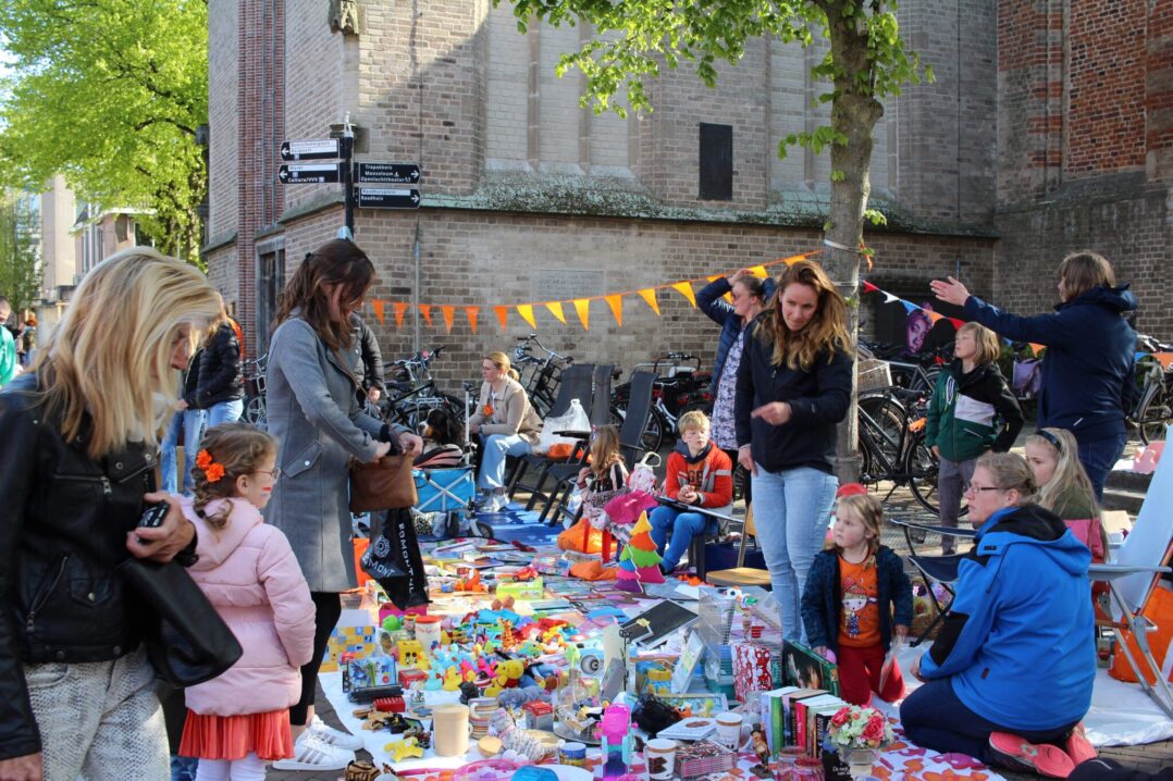 Koningsdag Kleedjesmarkt Ede Centrum